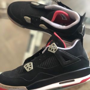 Retro Jordan 4’s 2012 size 5.5y